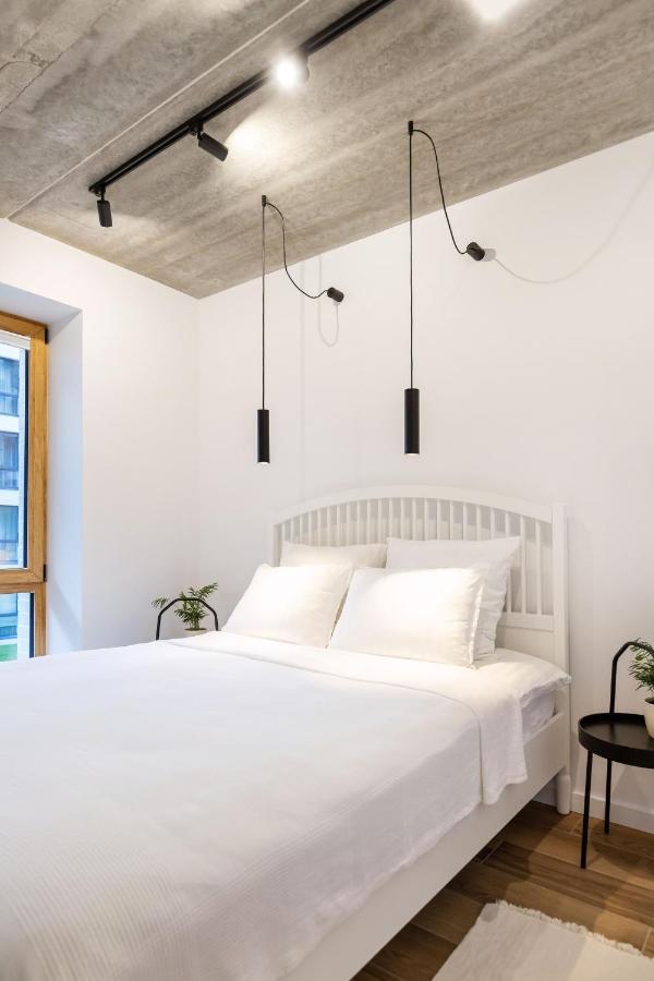 City Center Sanctuary Modern Business-Class Studio With Free Parking In The Heart Of วิลนีอุส ภายนอก รูปภาพ